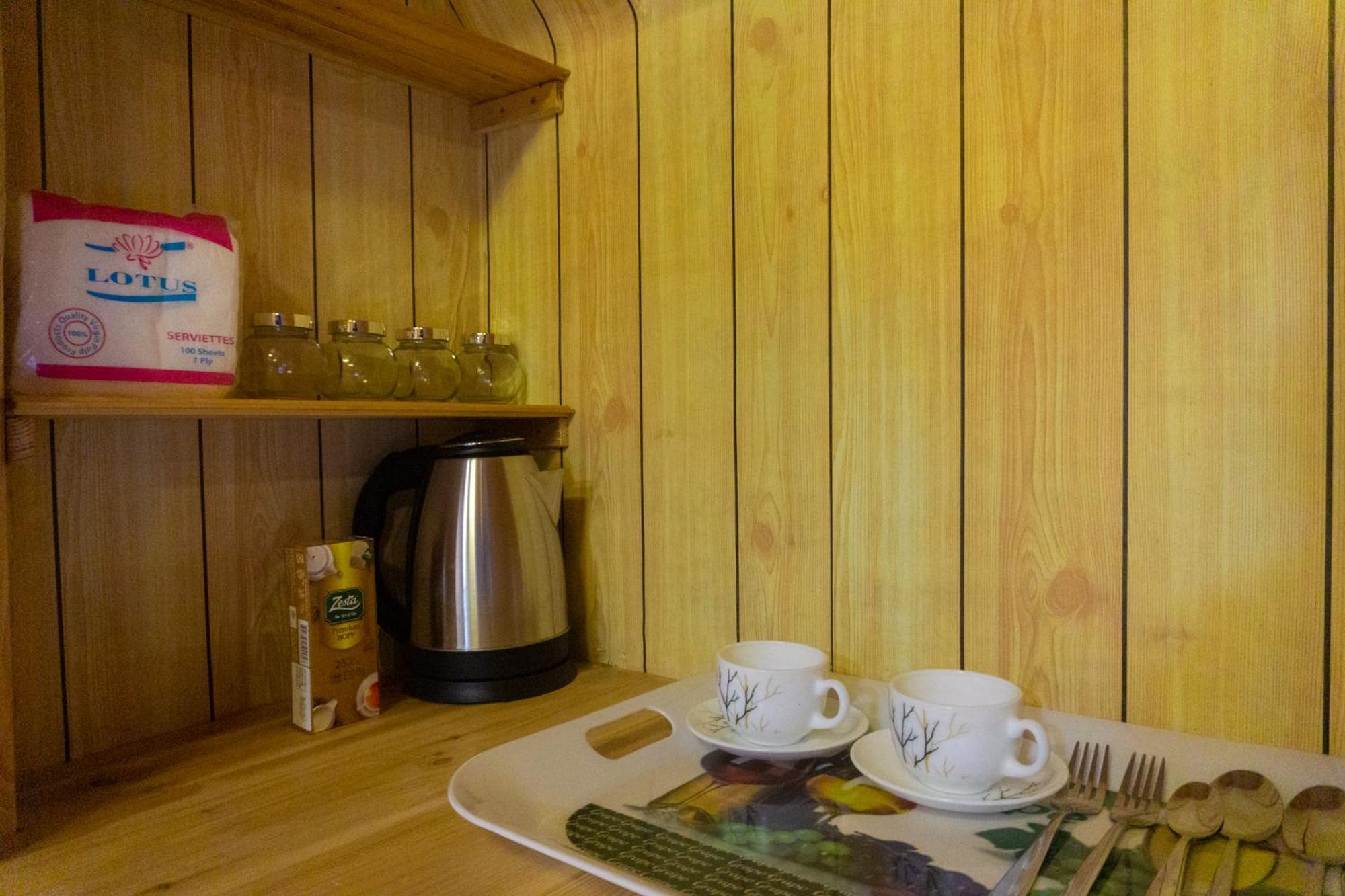 Bed and Breakfast Hobbit Hole Hideaway à Ella Extérieur photo